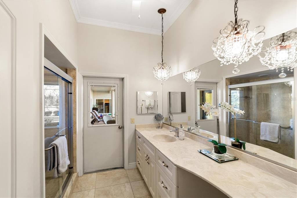 For Sale: $2,250,000 (3 beds, 2 baths, 2539 Square Feet)