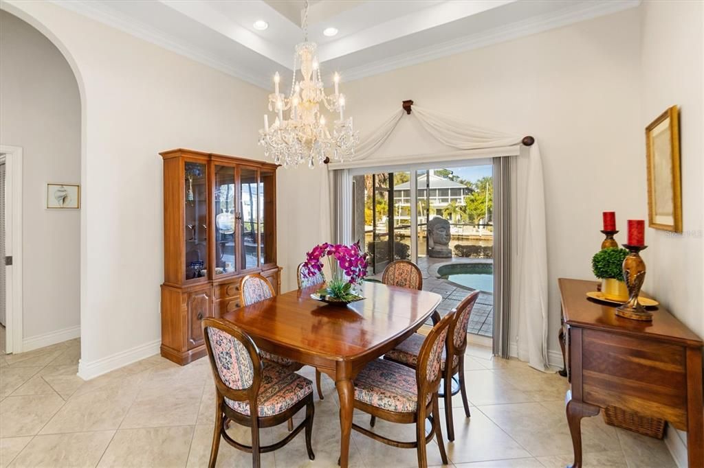 For Sale: $2,250,000 (3 beds, 2 baths, 2539 Square Feet)