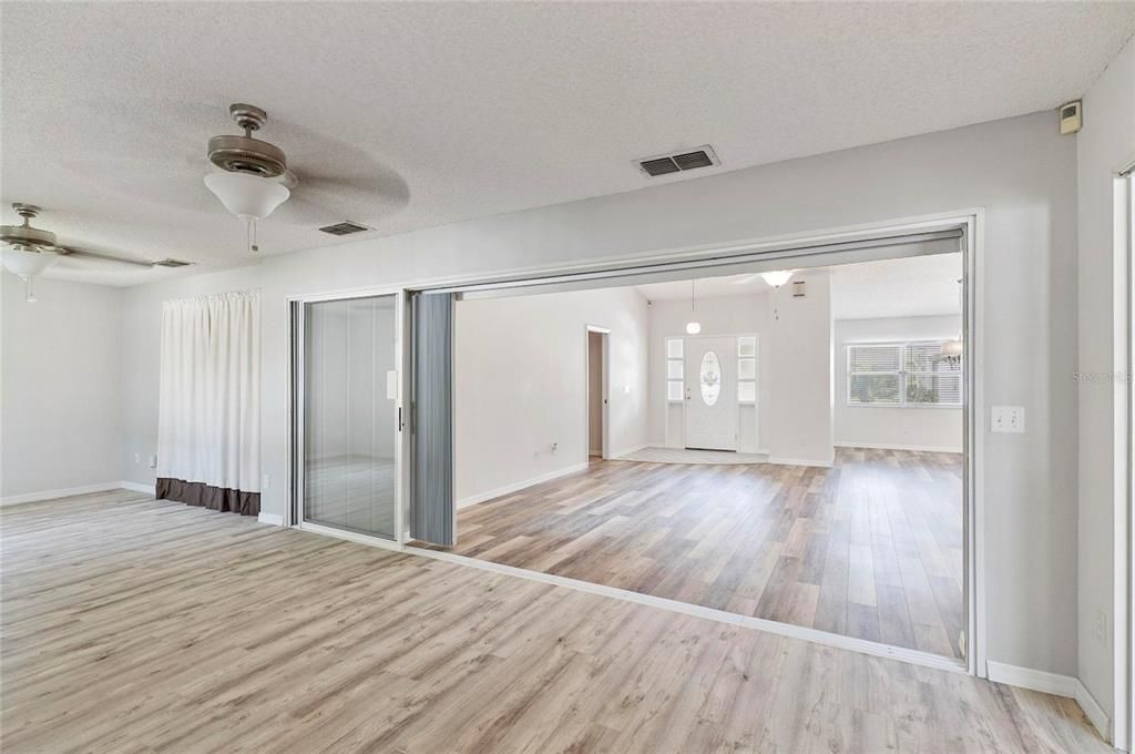 For Sale: $359,900 (3 beds, 2 baths, 2028 Square Feet)