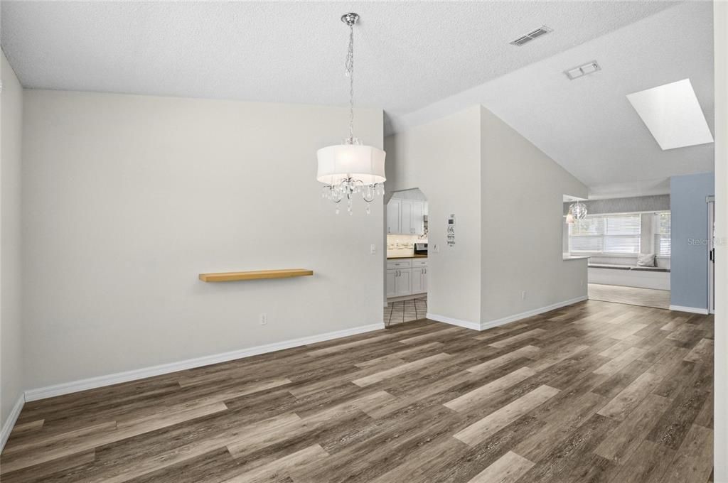 For Sale: $359,900 (3 beds, 2 baths, 2028 Square Feet)