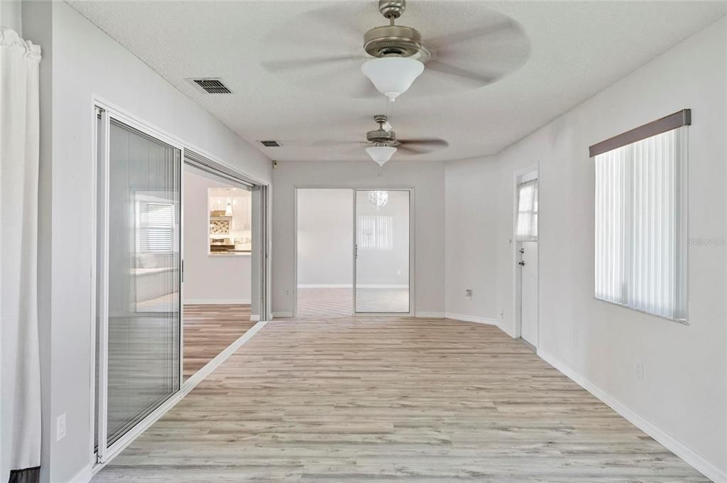 For Sale: $359,900 (3 beds, 2 baths, 2028 Square Feet)