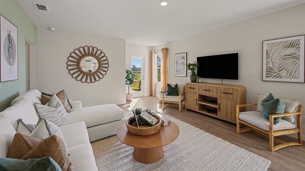 For Sale: $314,380 (4 beds, 2 baths, 1665 Square Feet)