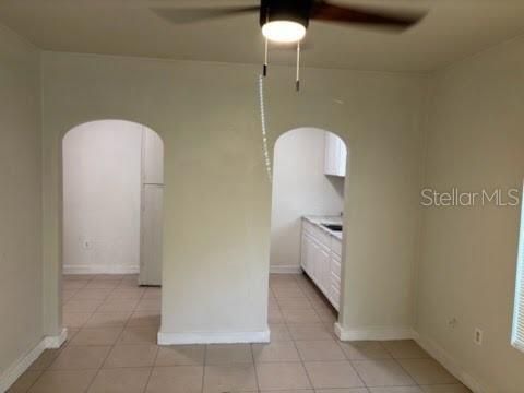 For Rent: $1,150 (1 beds, 1 baths, 1056 Square Feet)