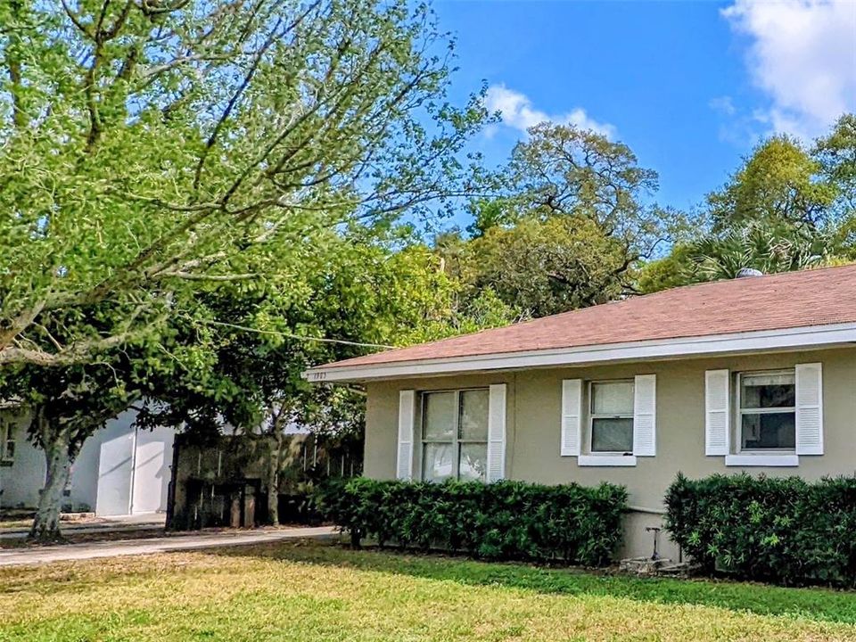 For Rent: $1,150 (1 beds, 1 baths, 1056 Square Feet)