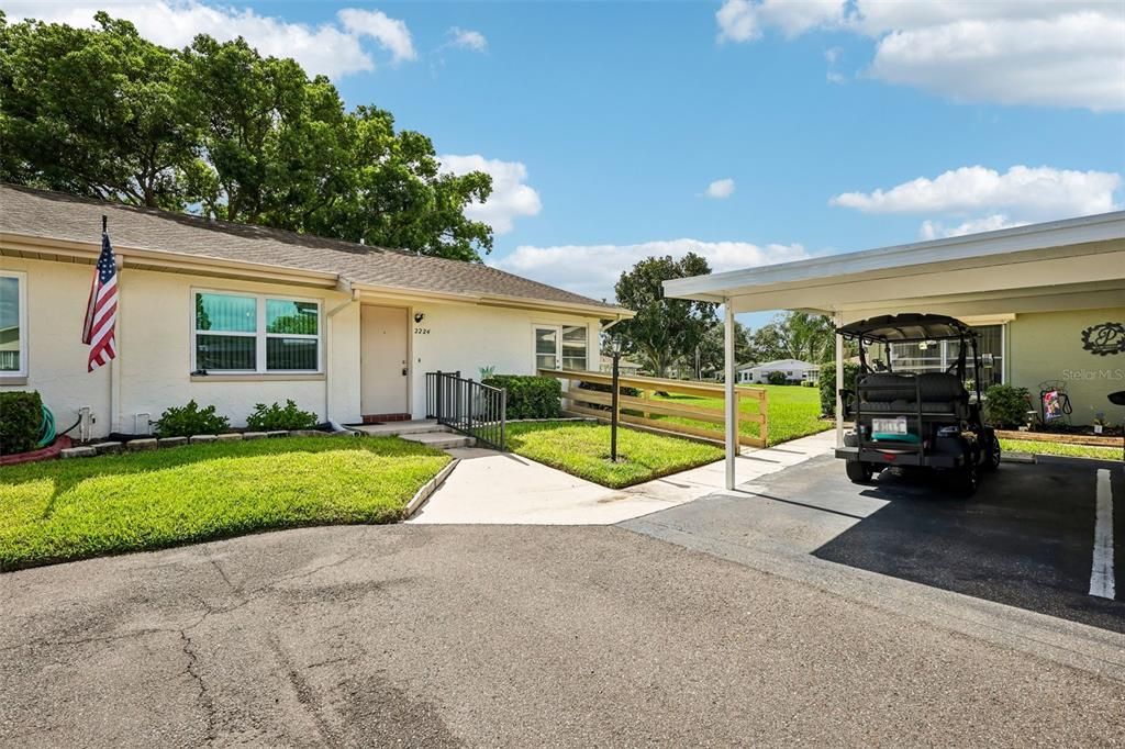 For Sale: $129,000 (2 beds, 2 baths, 984 Square Feet)