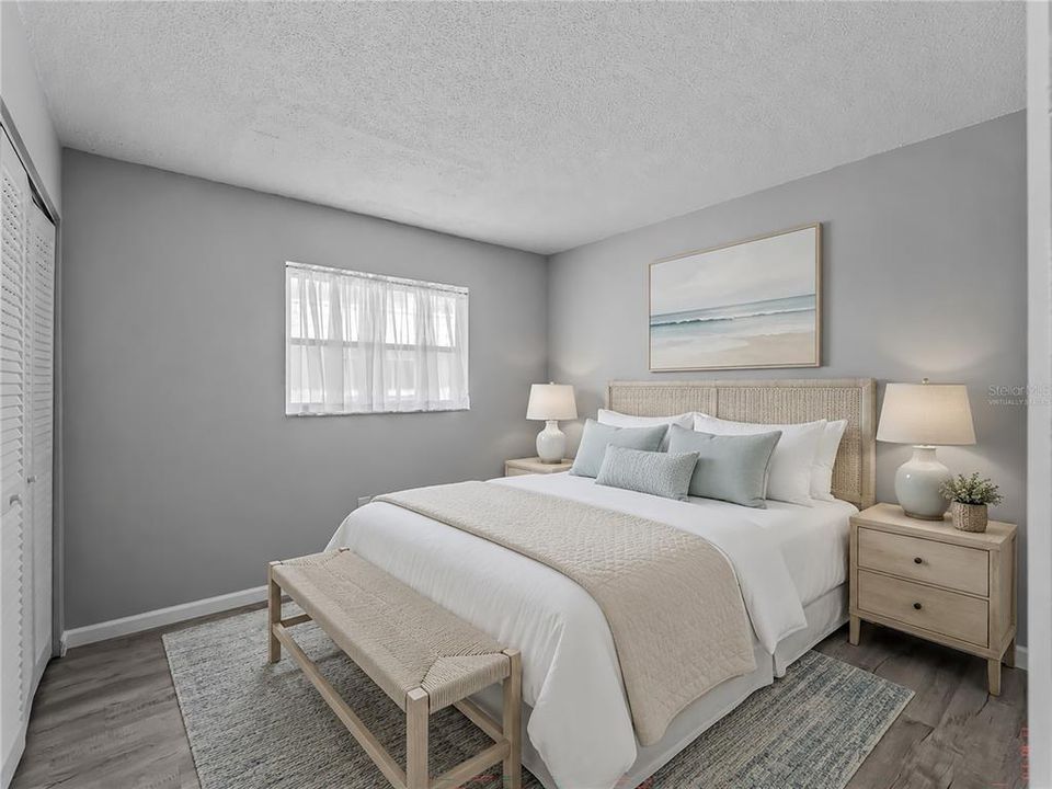 For Sale: $215,000 (3 beds, 2 baths, 1054 Square Feet)
