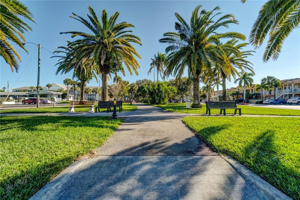 For Sale: $215,000 (3 beds, 2 baths, 1054 Square Feet)
