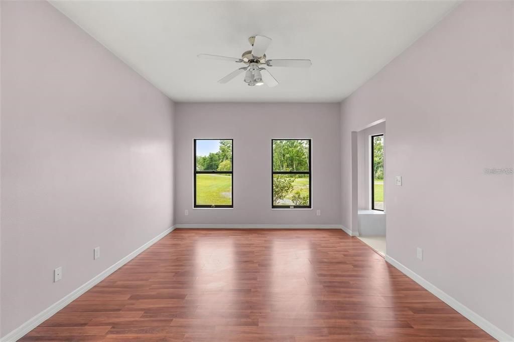 For Rent: $3,500 (4 beds, 2 baths, 2516 Square Feet)