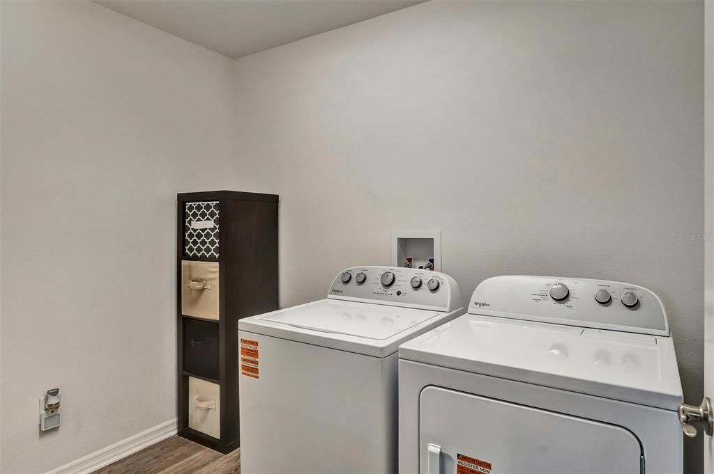 For Sale: $379,900 (3 beds, 2 baths, 1574 Square Feet)