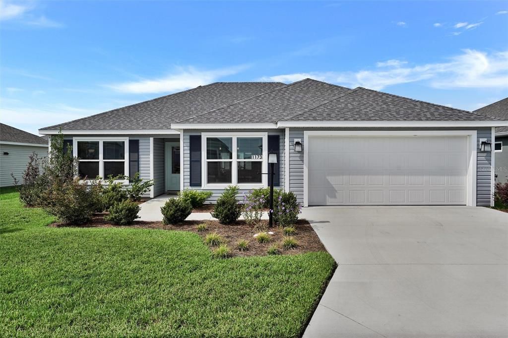 For Sale: $379,900 (3 beds, 2 baths, 1574 Square Feet)