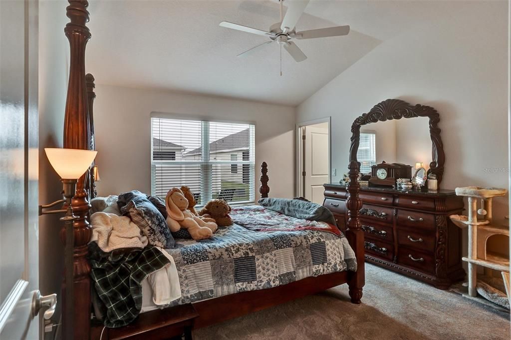 For Sale: $379,900 (3 beds, 2 baths, 1574 Square Feet)