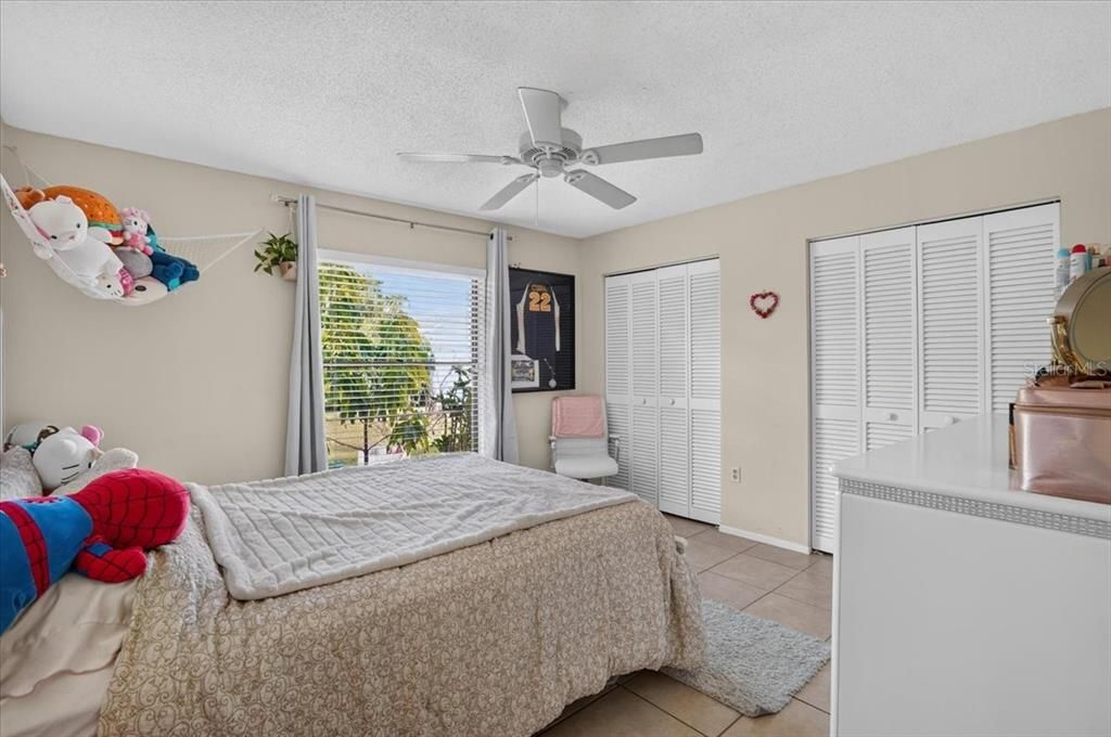 For Sale: $409,000 (3 beds, 2 baths, 1556 Square Feet)