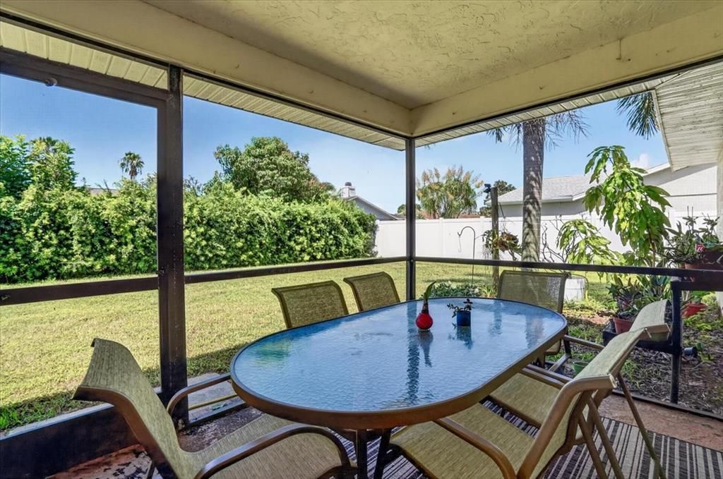 For Sale: $409,000 (3 beds, 2 baths, 1556 Square Feet)