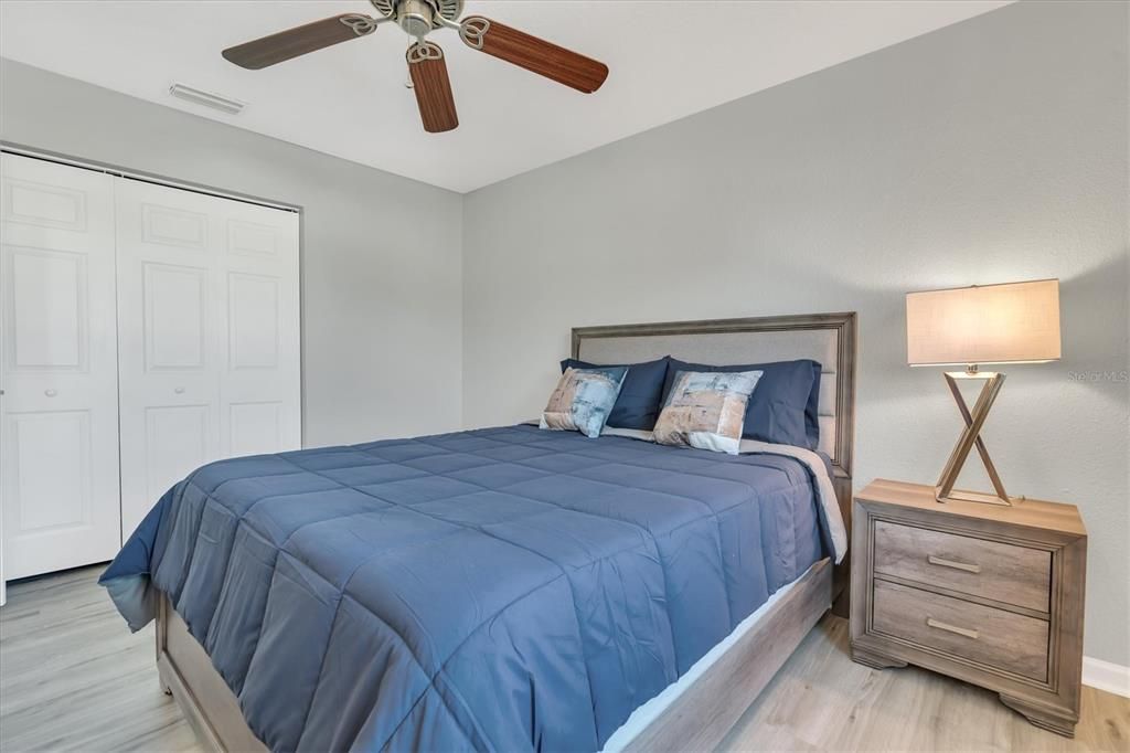 For Rent: $2,300 (2 beds, 1 baths, 825 Square Feet)