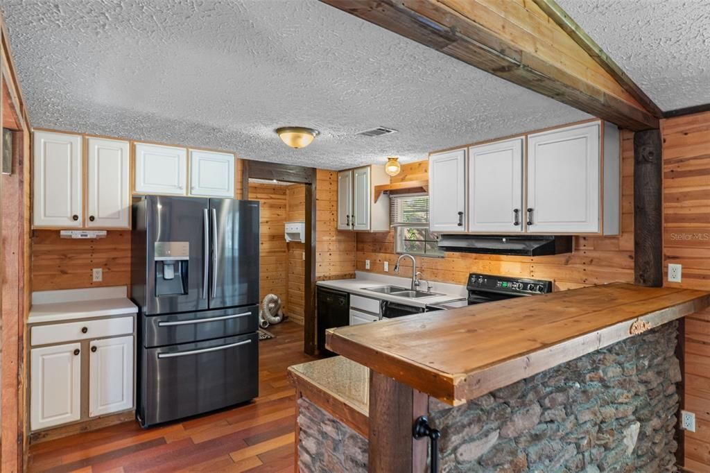 На продажу: $169,900 (3 спален, 2 ванн, 1248 Квадратных фут)