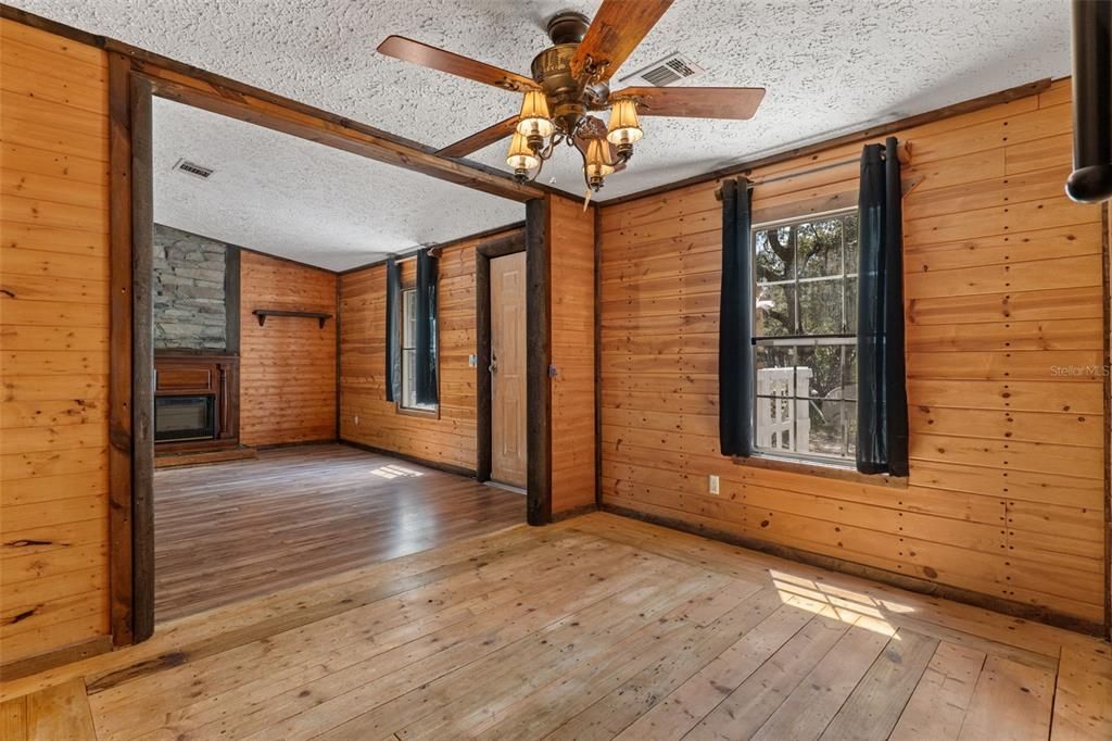 На продажу: $169,900 (3 спален, 2 ванн, 1248 Квадратных фут)