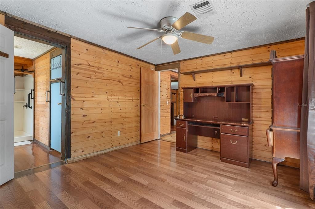 На продажу: $169,900 (3 спален, 2 ванн, 1248 Квадратных фут)