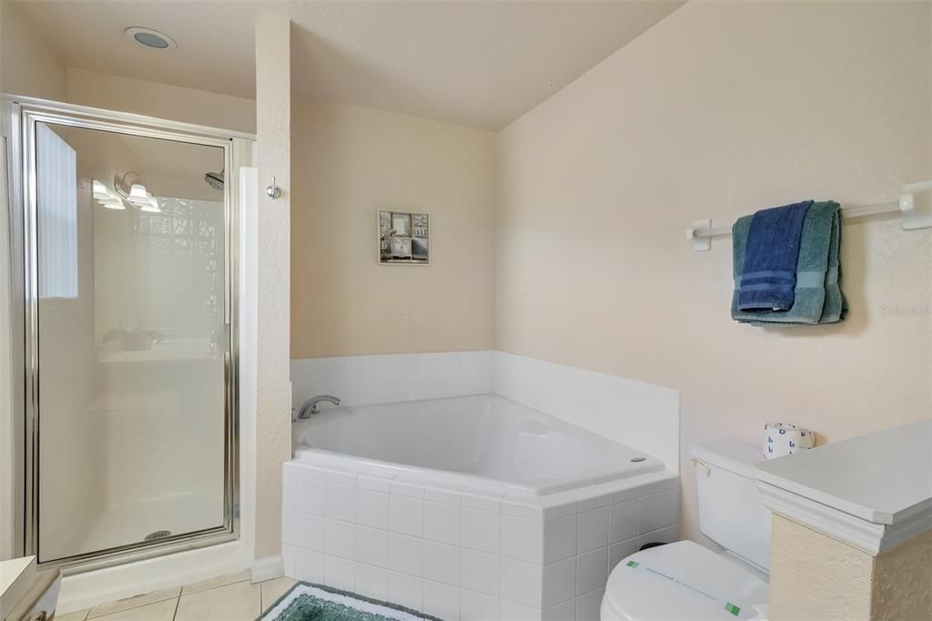В аренду: $3,700 (5 спален, 3 ванн, 2282 Квадратных фут)