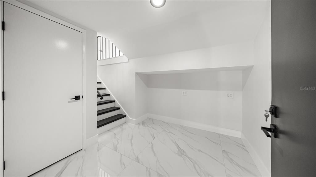 En Venta: $1,099,000 (2 camas, 2 baños, 2156 Pies cuadrados)