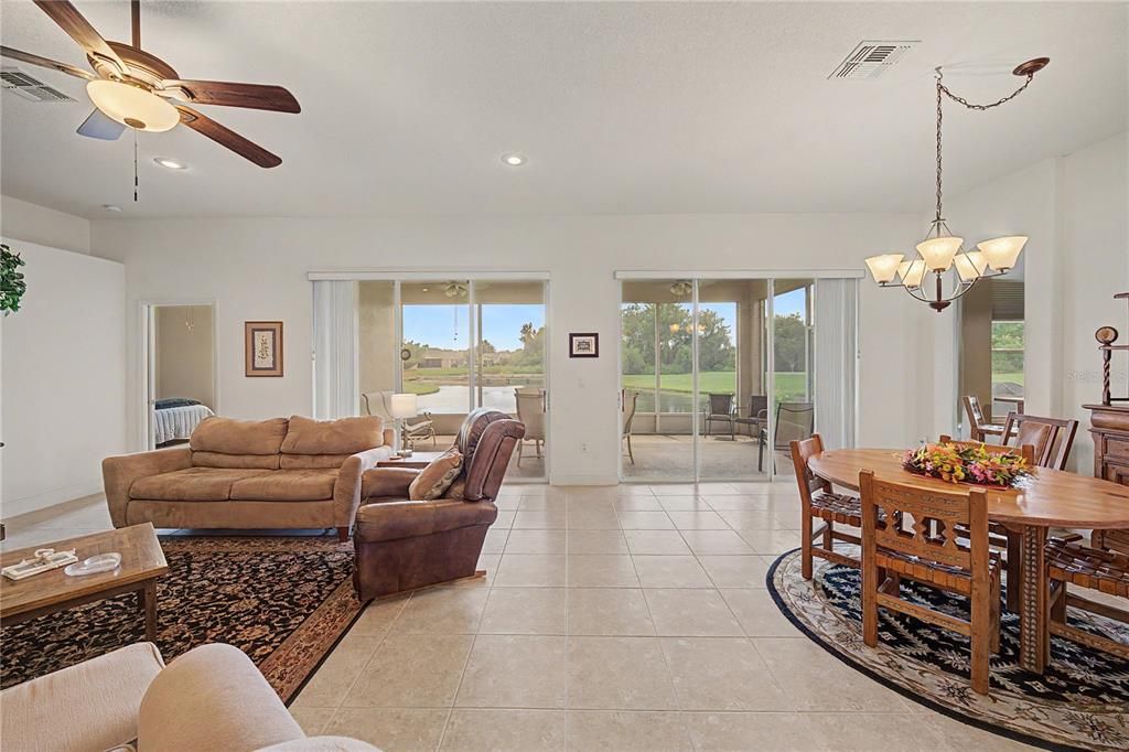 For Sale: $410,000 (3 beds, 2 baths, 1819 Square Feet)