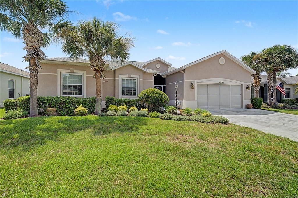 For Sale: $410,000 (3 beds, 2 baths, 1819 Square Feet)