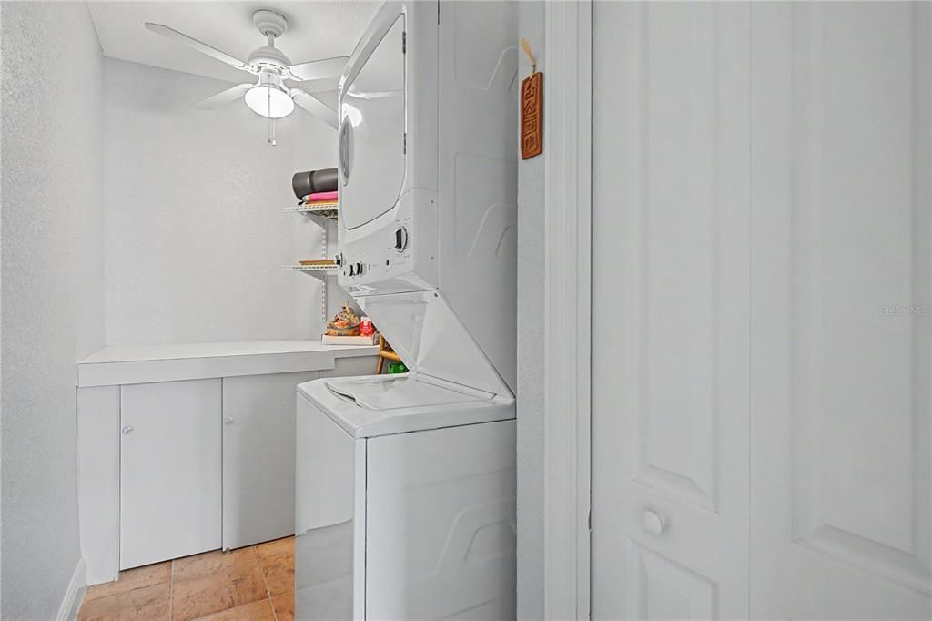 For Sale: $410,000 (3 beds, 2 baths, 1819 Square Feet)