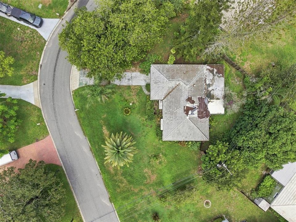 For Sale: $318,000 (2 beds, 2 baths, 926 Square Feet)
