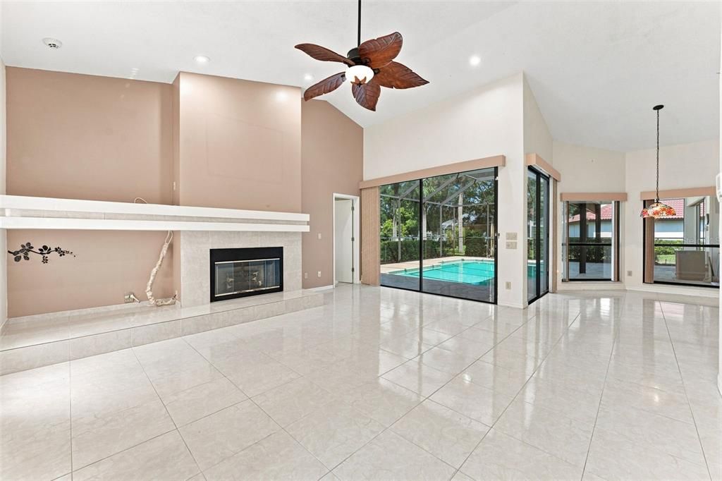 For Sale: $655,000 (4 beds, 3 baths, 2639 Square Feet)