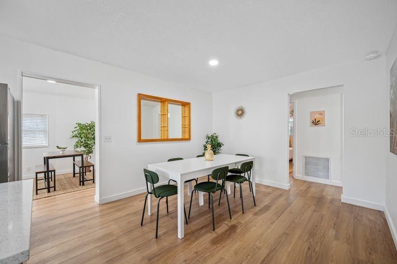 For Rent: $3,900 (3 beds, 2 baths, 1387 Square Feet)
