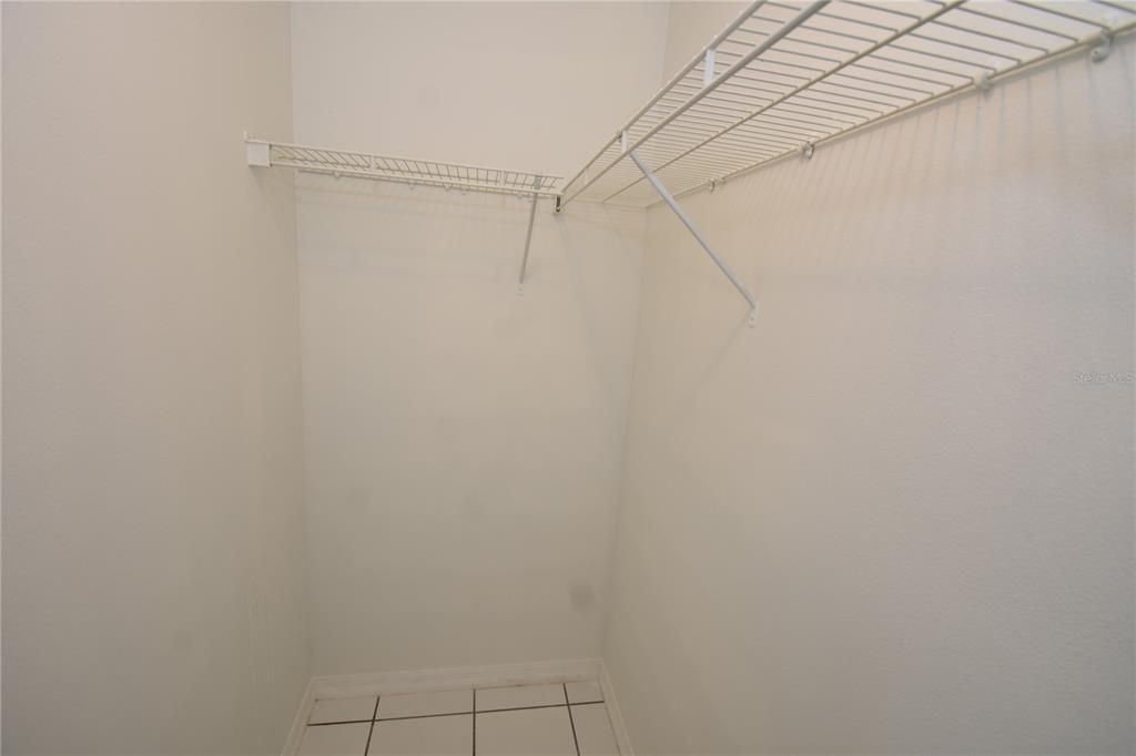 For Sale: $455,000 (6 beds, 0 baths, 2592 Square Feet)