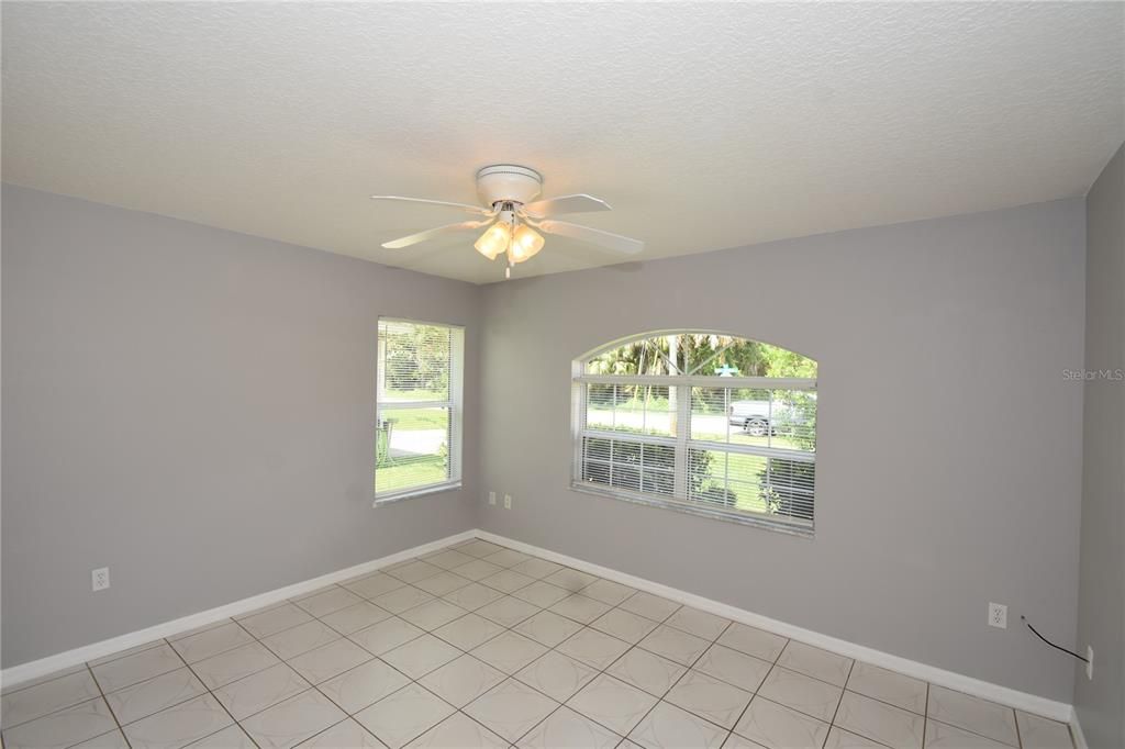 For Sale: $455,000 (6 beds, 0 baths, 2592 Square Feet)