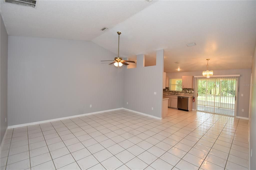 For Sale: $455,000 (6 beds, 0 baths, 2592 Square Feet)