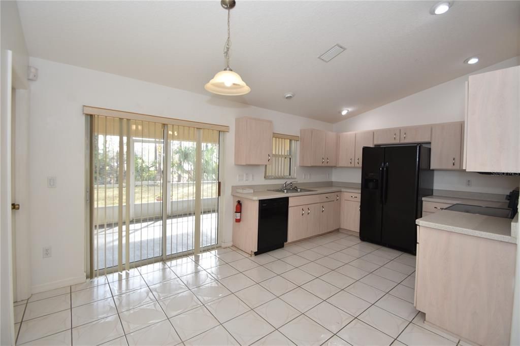 For Sale: $455,000 (6 beds, 0 baths, 2592 Square Feet)