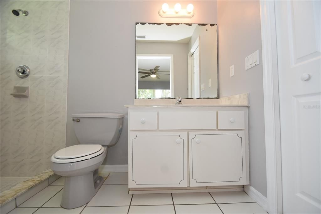 For Sale: $455,000 (6 beds, 0 baths, 2592 Square Feet)