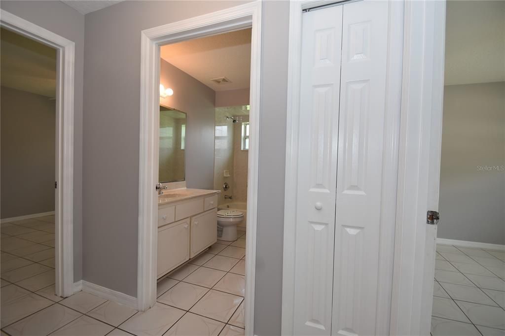 For Sale: $455,000 (6 beds, 0 baths, 2592 Square Feet)