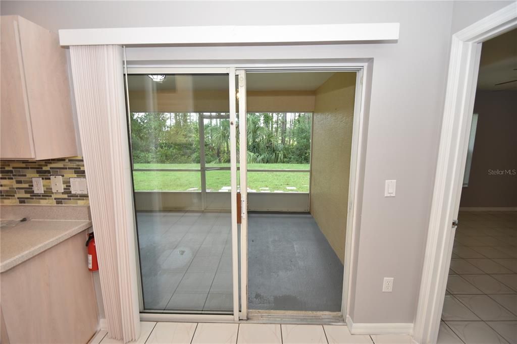 For Sale: $455,000 (6 beds, 0 baths, 2592 Square Feet)