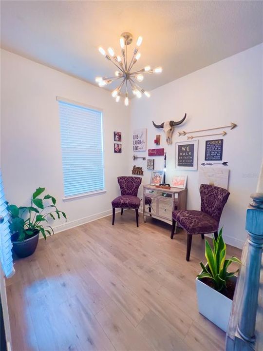En Venta: $420,000 (3 camas, 3 baños, 2250 Pies cuadrados)