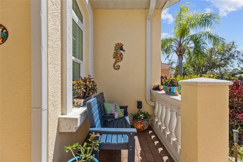 For Sale: $832,000 (3 beds, 3 baths, 1893 Square Feet)