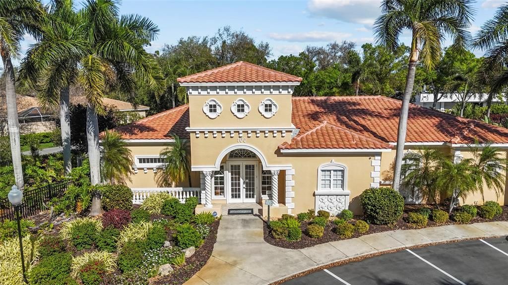 For Sale: $832,000 (3 beds, 3 baths, 1893 Square Feet)