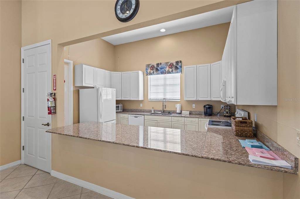 For Sale: $832,000 (3 beds, 3 baths, 1893 Square Feet)