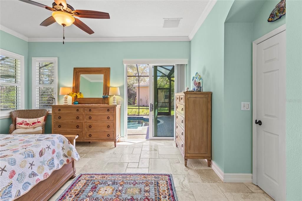 For Sale: $832,000 (3 beds, 3 baths, 1893 Square Feet)