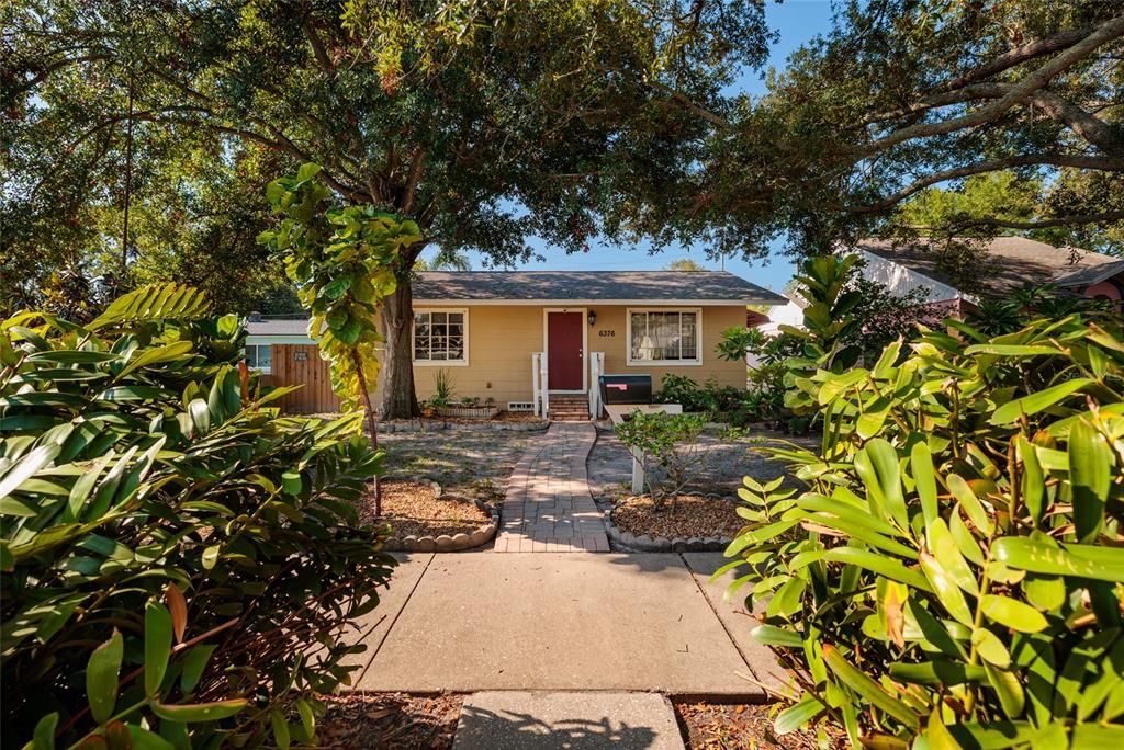 En Venta: $375,900 (3 camas, 1 baños, 968 Pies cuadrados)