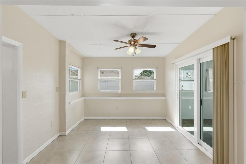 Active With Contract: $365,000 (3 beds, 2 baths, 1759 Square Feet)