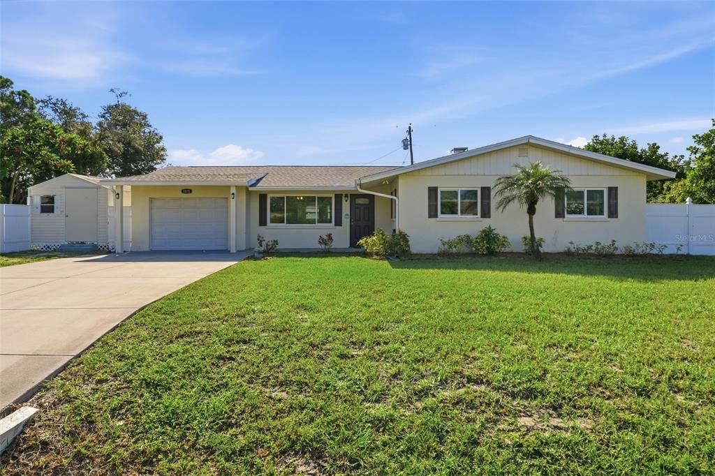 Active With Contract: $365,000 (3 beds, 2 baths, 1759 Square Feet)