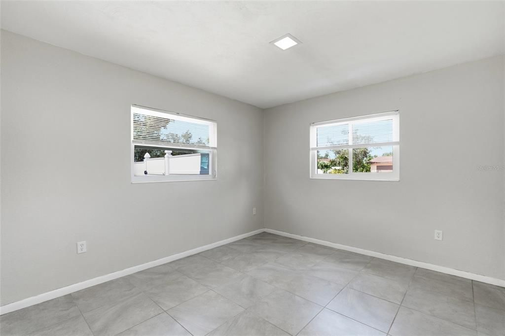 Active With Contract: $365,000 (3 beds, 2 baths, 1759 Square Feet)