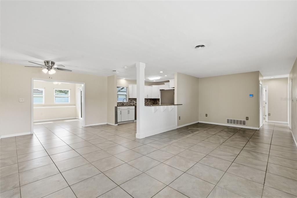 Active With Contract: $365,000 (3 beds, 2 baths, 1759 Square Feet)