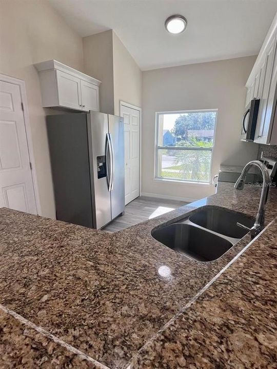 For Rent: $2,400 (3 beds, 2 baths, 1500 Square Feet)