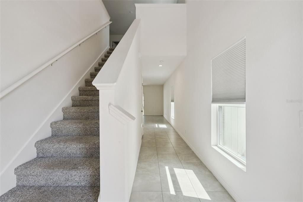 En Venta: $389,900 (4 camas, 2 baños, 2390 Pies cuadrados)