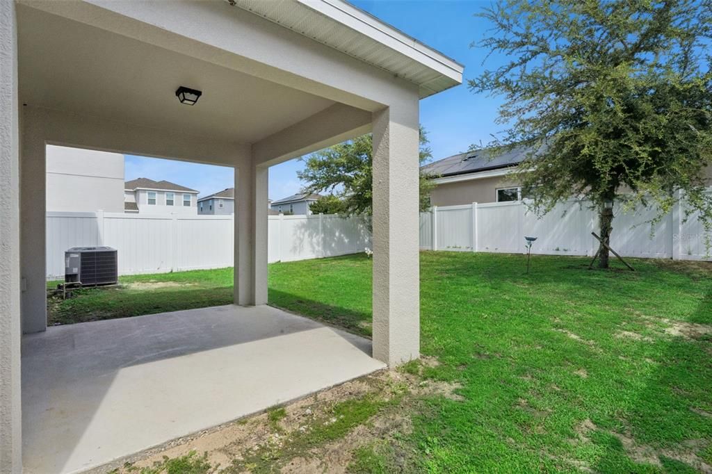 En Venta: $389,900 (4 camas, 2 baños, 2390 Pies cuadrados)