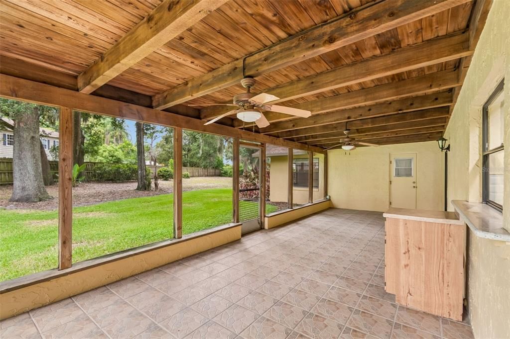 For Sale: $607,000 (4 beds, 2 baths, 2009 Square Feet)